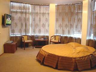 Гостиница Орион Нижний Новгород 2-комнатный номер люкс с 1 двуспальной кроватью-25