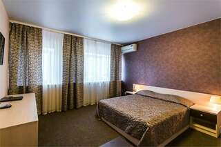 Гостиница Орион Нижний Новгород Эконом номер с 2-х спальной кроватью-6