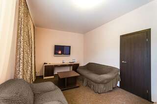 Гостиница Орион Нижний Новгород 2-комнатный номер люкс с 1 двуспальной кроватью-17